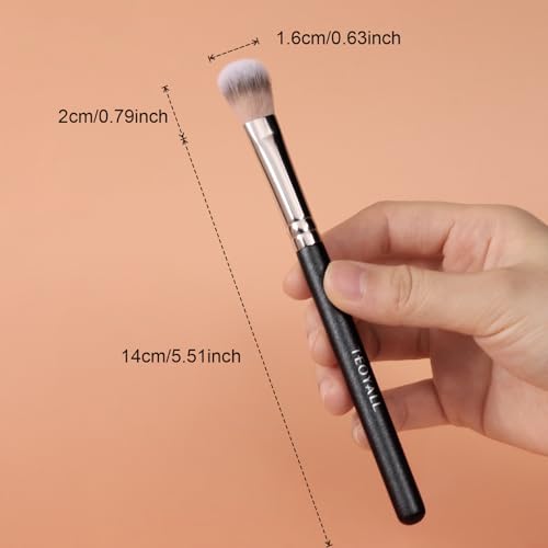 TEOYALL Highlighter Brush, Small Plush Fluflly Under Eye Setting Brush - style: Small Blush