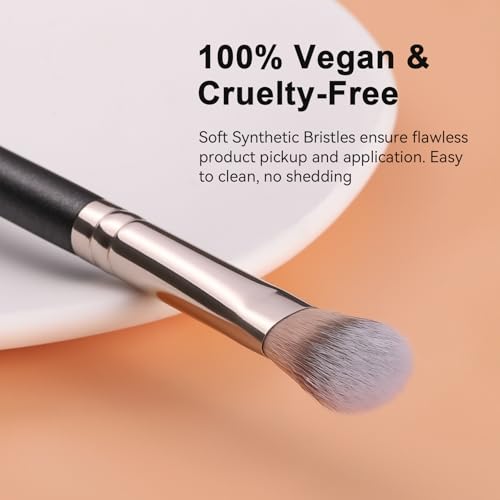 TEOYALL Highlighter Brush, Small Plush Fluflly Under Eye Setting Brush - style: Small Blush