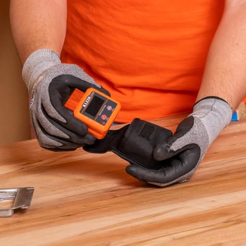 Klein Tools 935DGGP Digital Angle Finder with Strong Magnetic Base
